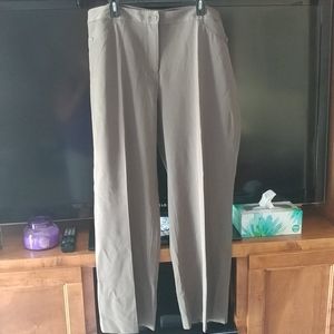 Dress pants/slacks